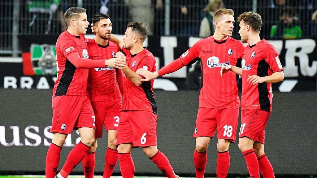 法兰克福：欧冠赛场的“冰火淬炼之旅”